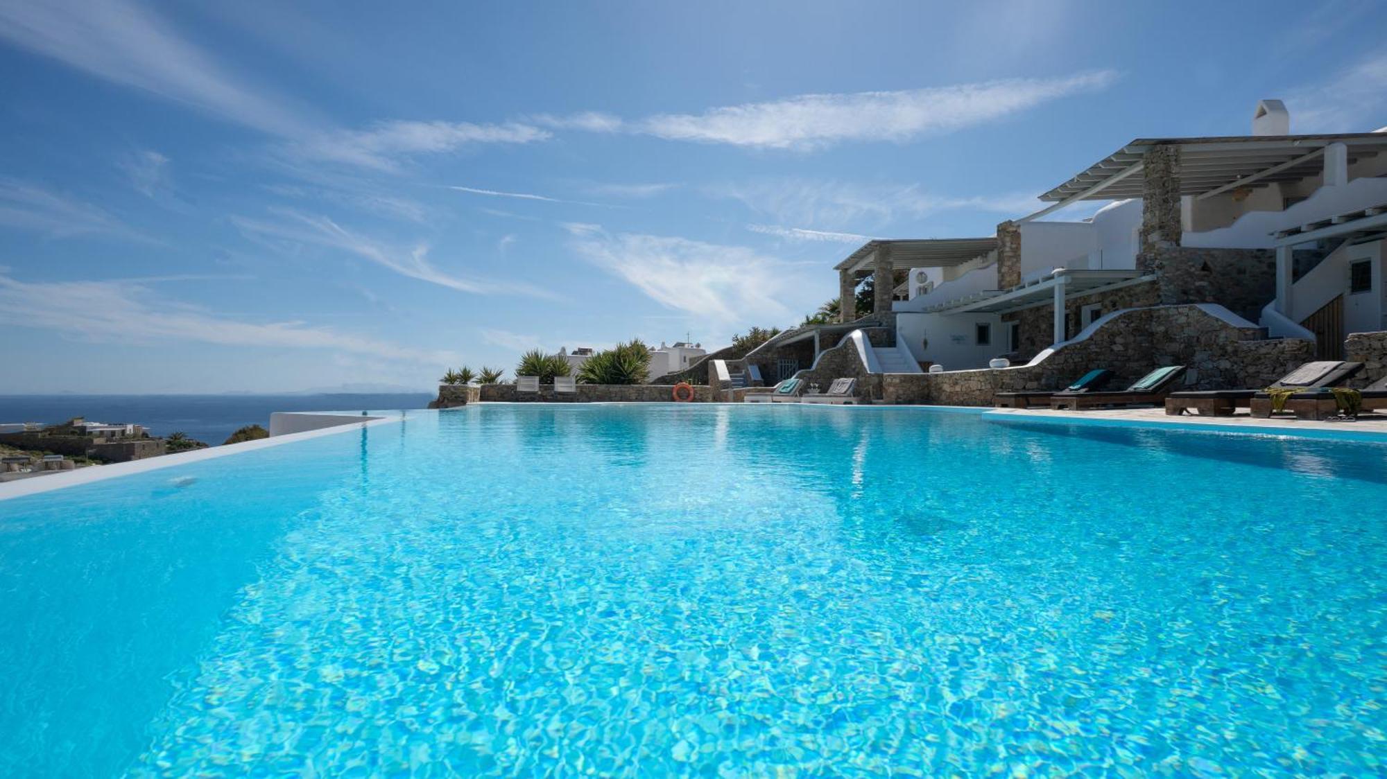 Cavo Blue Villa *